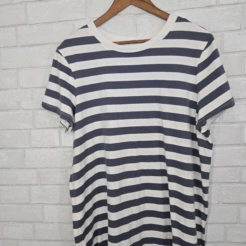 Old Navy short sleeve dress - Picture 2 of 10